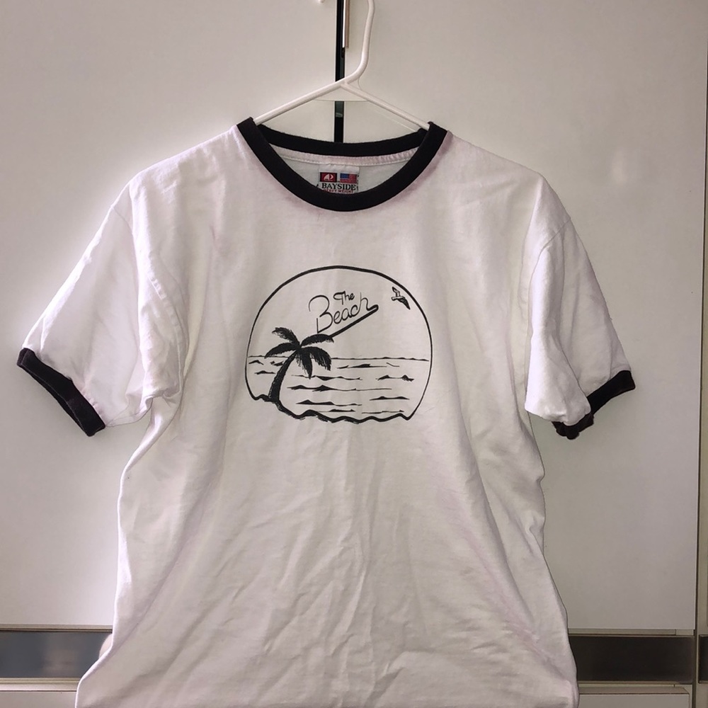 MEDIUM The Neighborhood T-Shirt